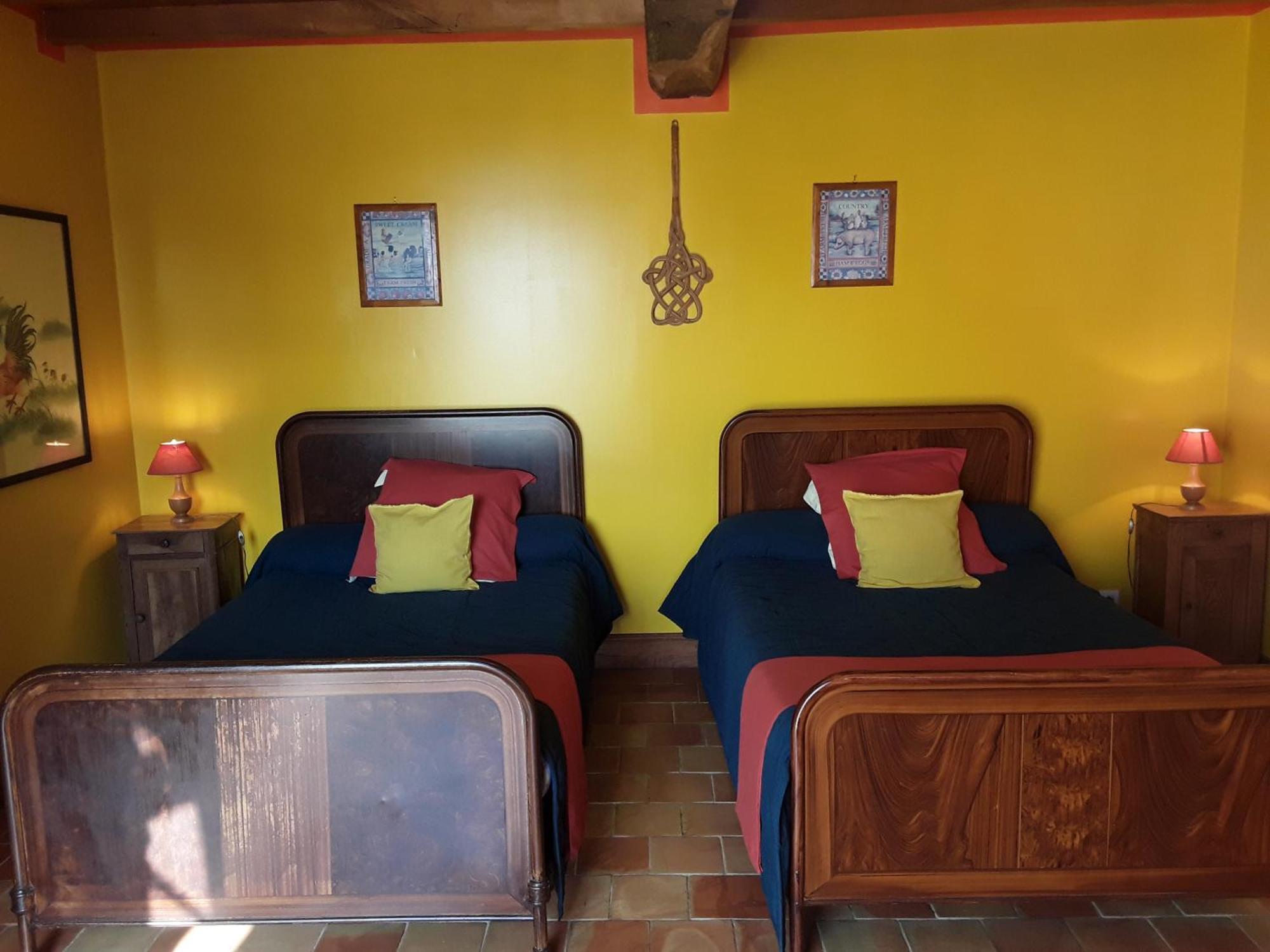 Bed and Breakfast Domaine les Galards à Le Garde Extérieur photo